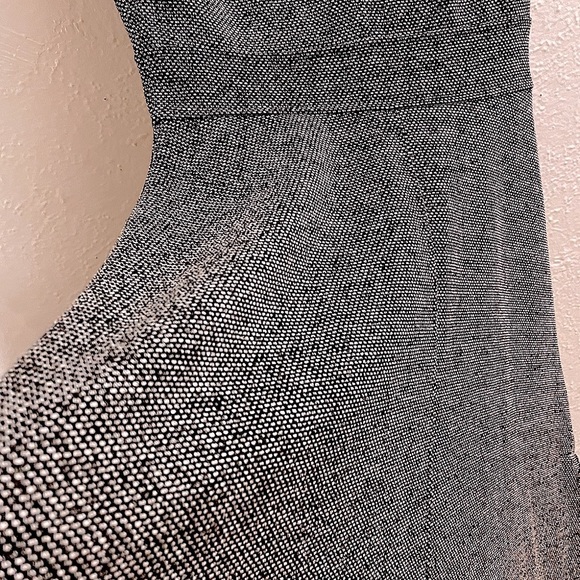 Elegant H&M Dress - Picture 3 of 8